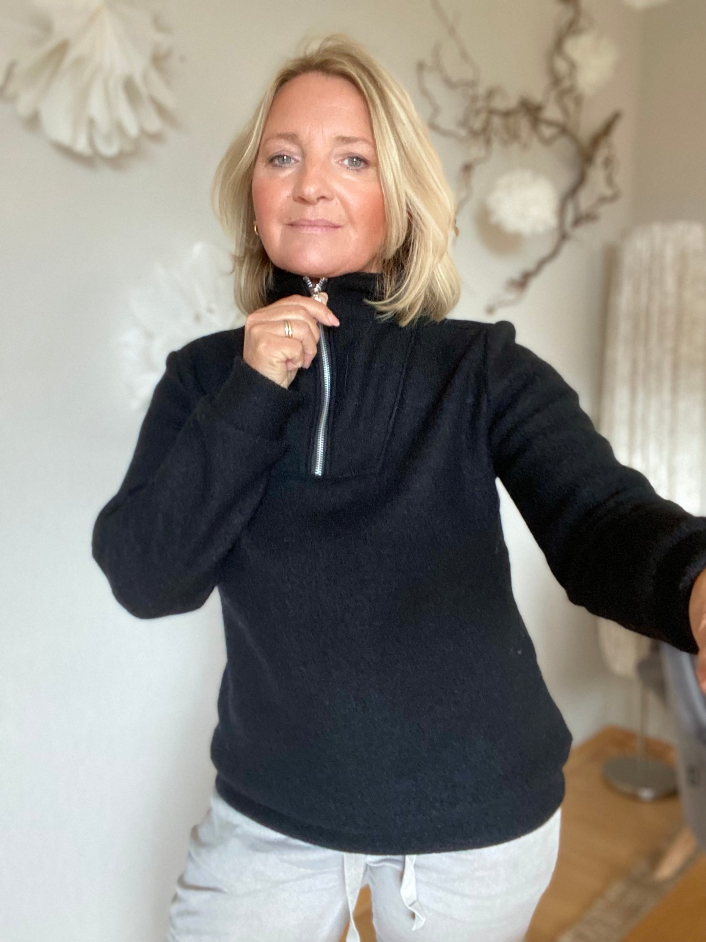 Women's wool jumper made of 100% virgin wool 34-62