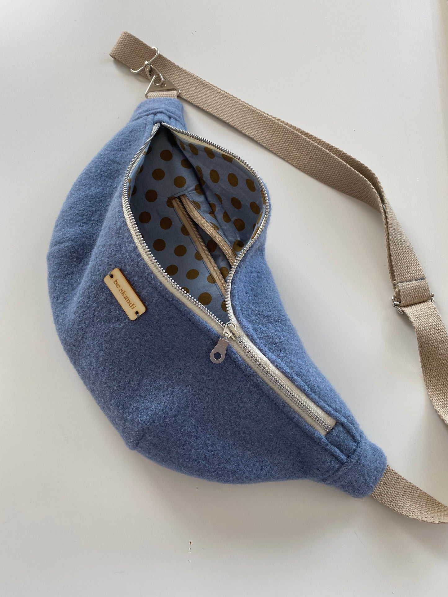 Crossbody Bag Bauchtasche aus Wollwalk