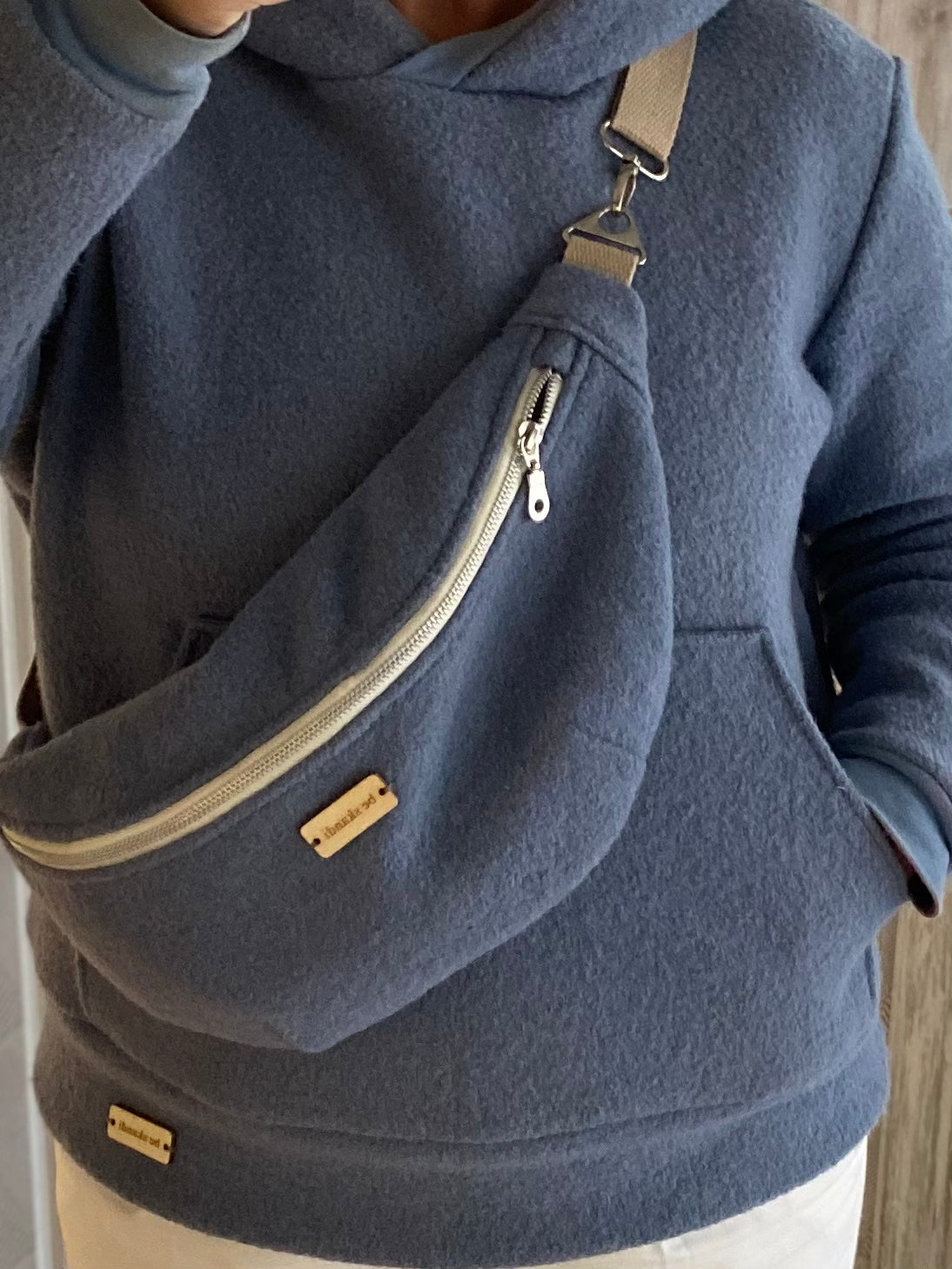 Crossbody Bag Bauchtasche aus Wollwalk
