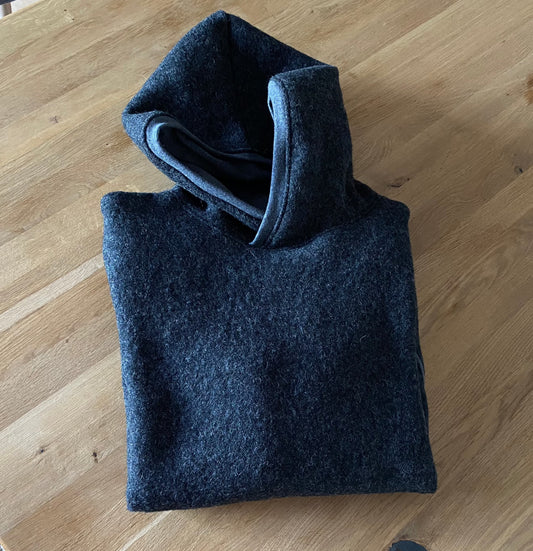 Hoodie made of boiled wool