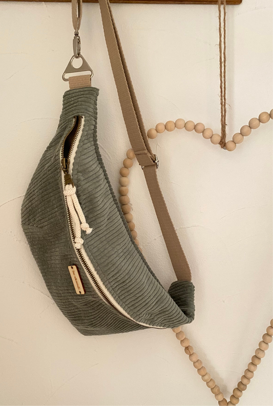 Crossbody Bag Bauchtasche aus Baumwoll-Cord Salbei